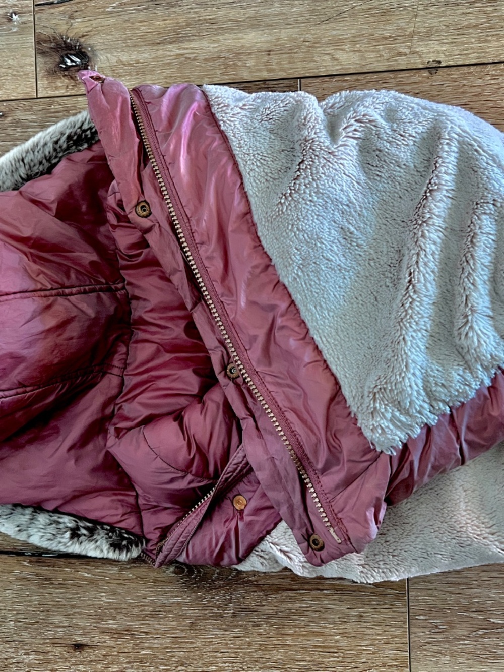 Dusty Pink Faux Fur Hooded Puffer Coat - Picture 5 of 6